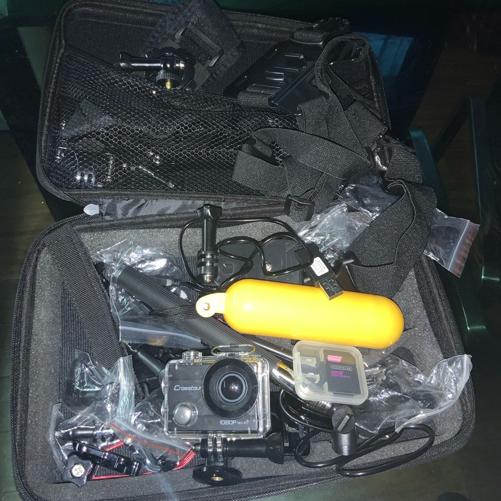 Crosstour Action Camera CT7000 with all accessories in a package. Good condition